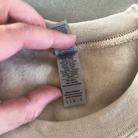 NWOT JOLLY Sweatshirt - Picture 3 of 5